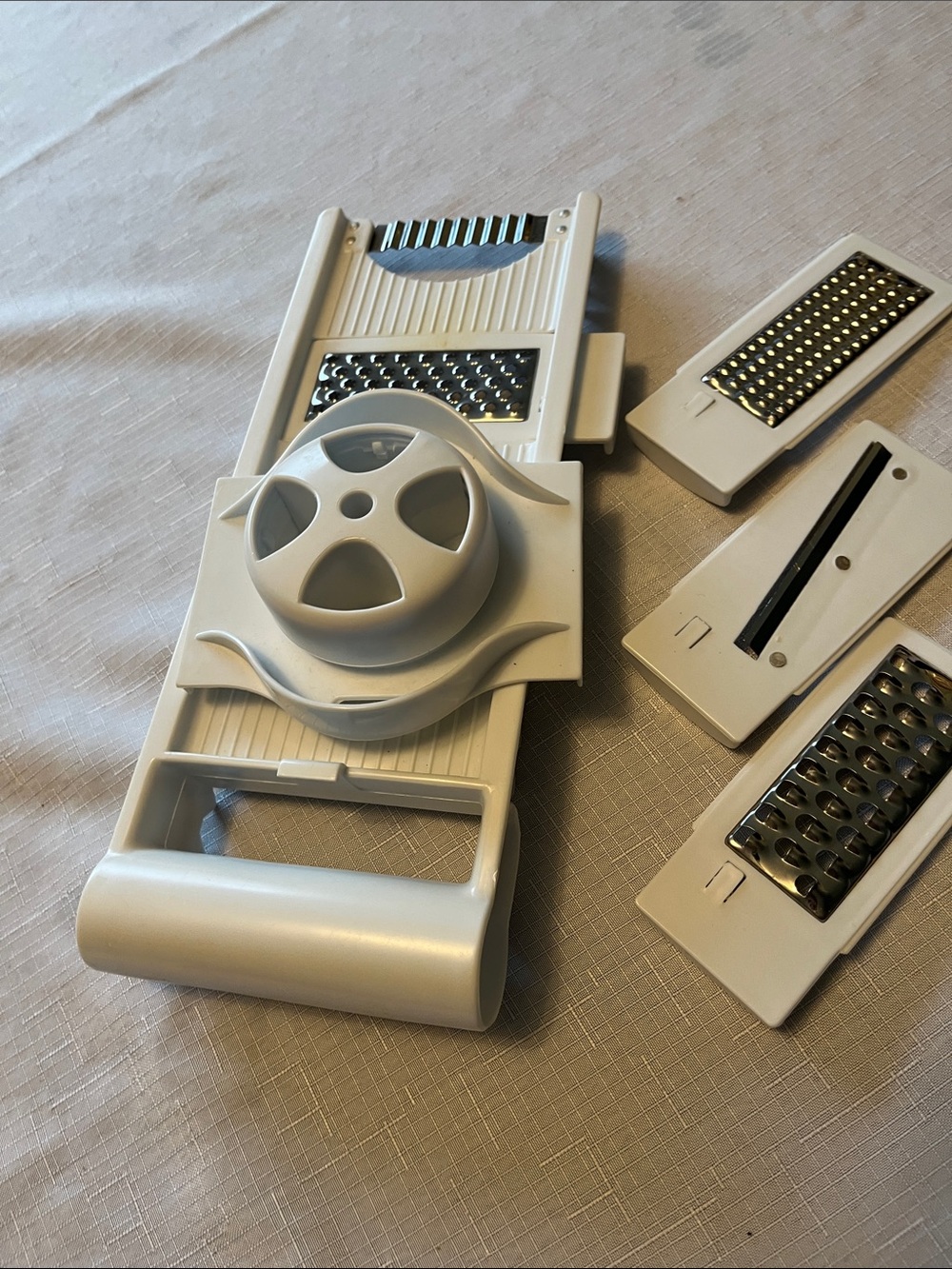 Multi-Set Grater Set - Picture 2 of 5